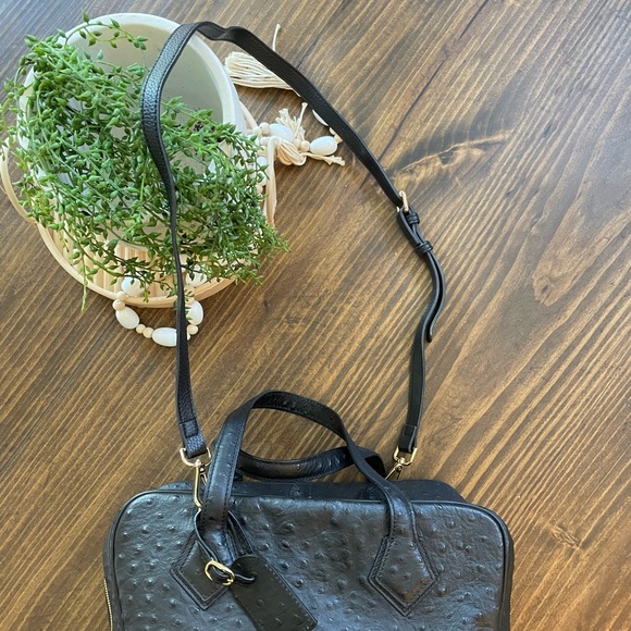 Thavma - Christa Ostrich-Embo Tote Bag - Picture 12 of 12